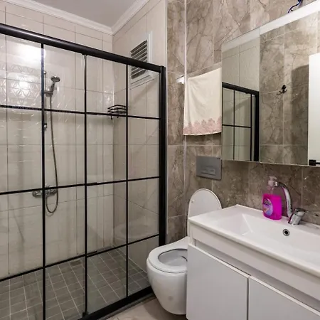 Ξενοδοχείο με διαμερίσματα Loya Home City Center