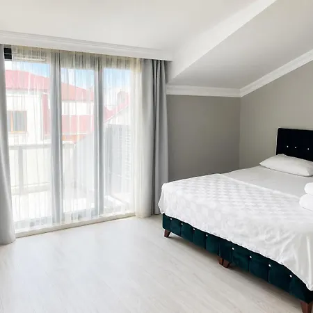 Ξενοδοχείο με διαμερίσματα Loya Home City Center Τραμπζόν